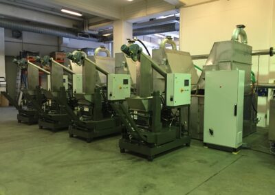 Briquetting machine for different chips